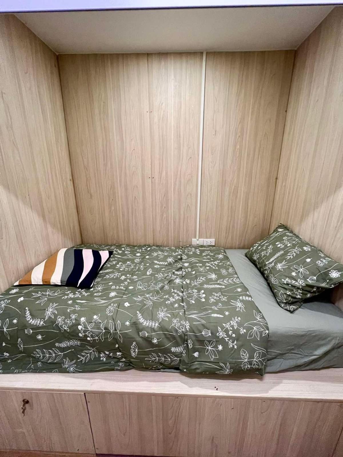 Comfy Crib Hostel 2 Bangkok Luaran gambar